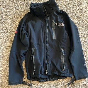 North face windbreaker black, selling bc I’m moving to Florida!